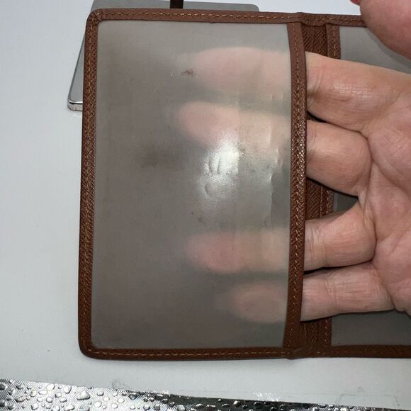 Louis Vuitton Porte 2 Cartes Vertical Brown Taiga Leather Card Case Holder - Picture 6 of 8